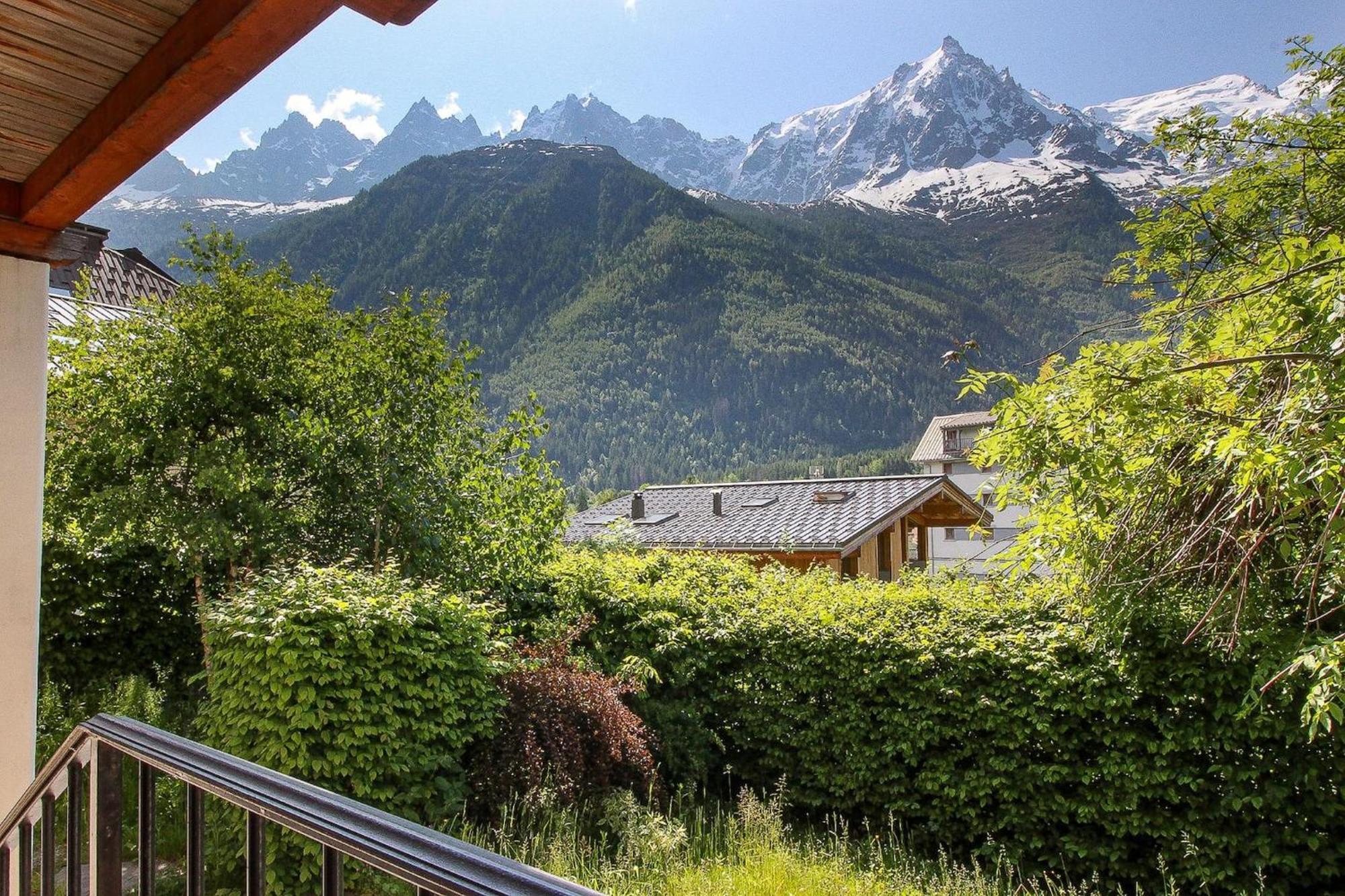 Апартаменты Les Alpins - Centre De Chamonix - Renove Avec Jardin Et Vue Imprenable Sur Le Montblanc Экстерьер фото